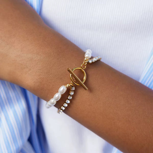 Goldenes Armband mit Zirkonia – filigraner Schmuck