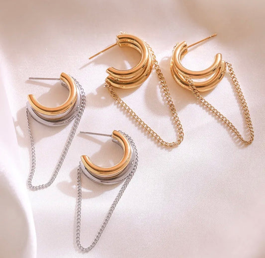 Feine goldene Ohrringe für Damen, minimalistisch