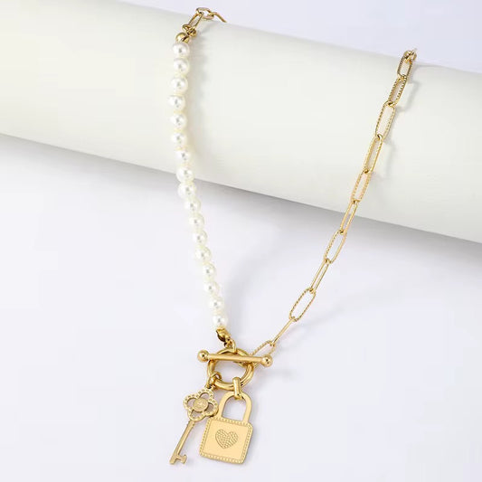 Avelia Key Kette