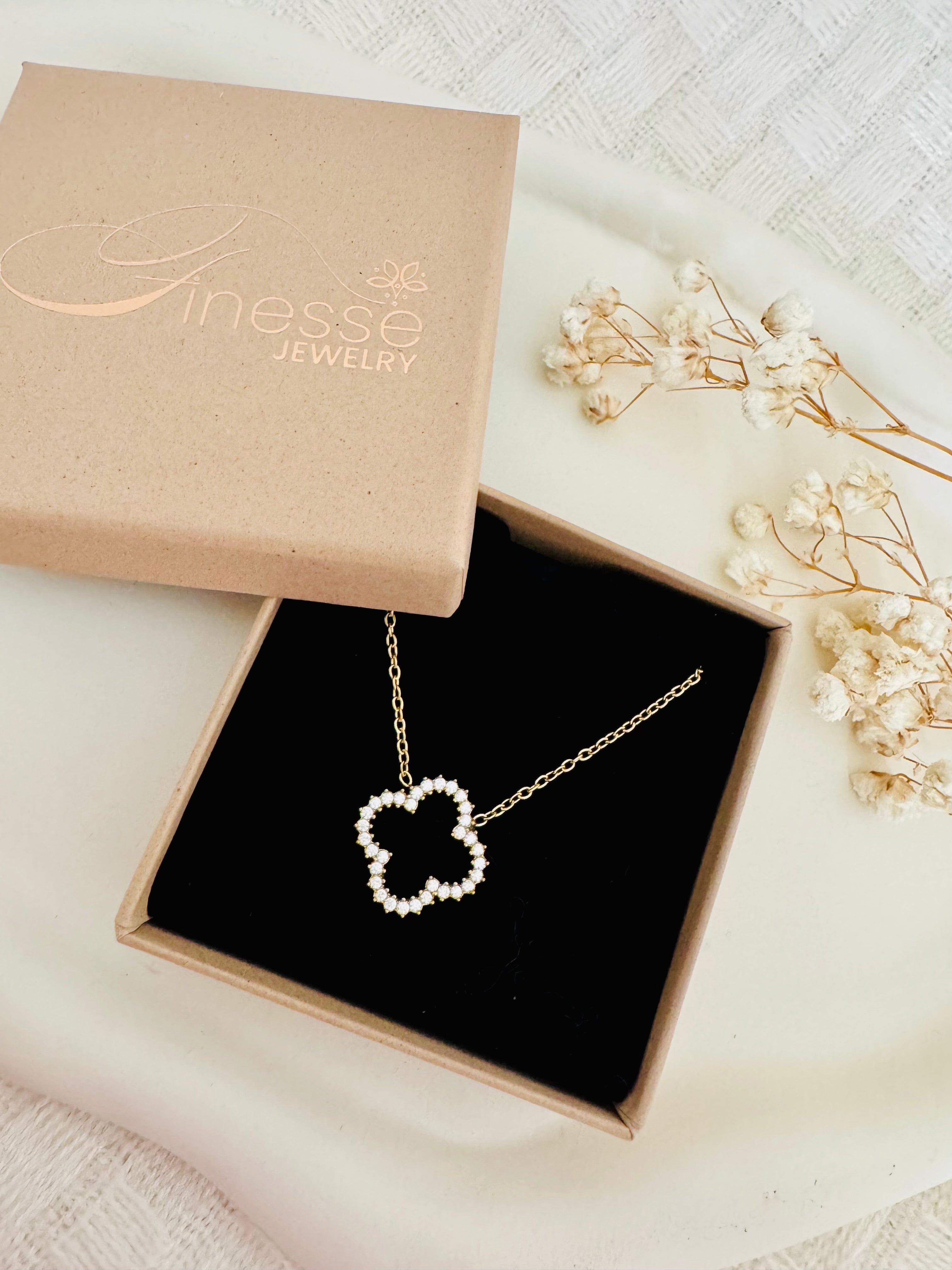 Collier Clara