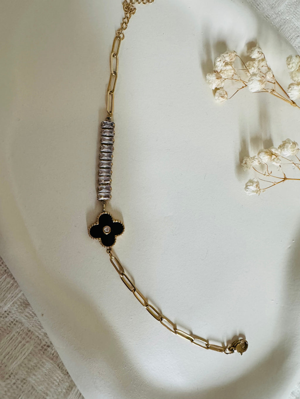 Bracelet fleur blanche