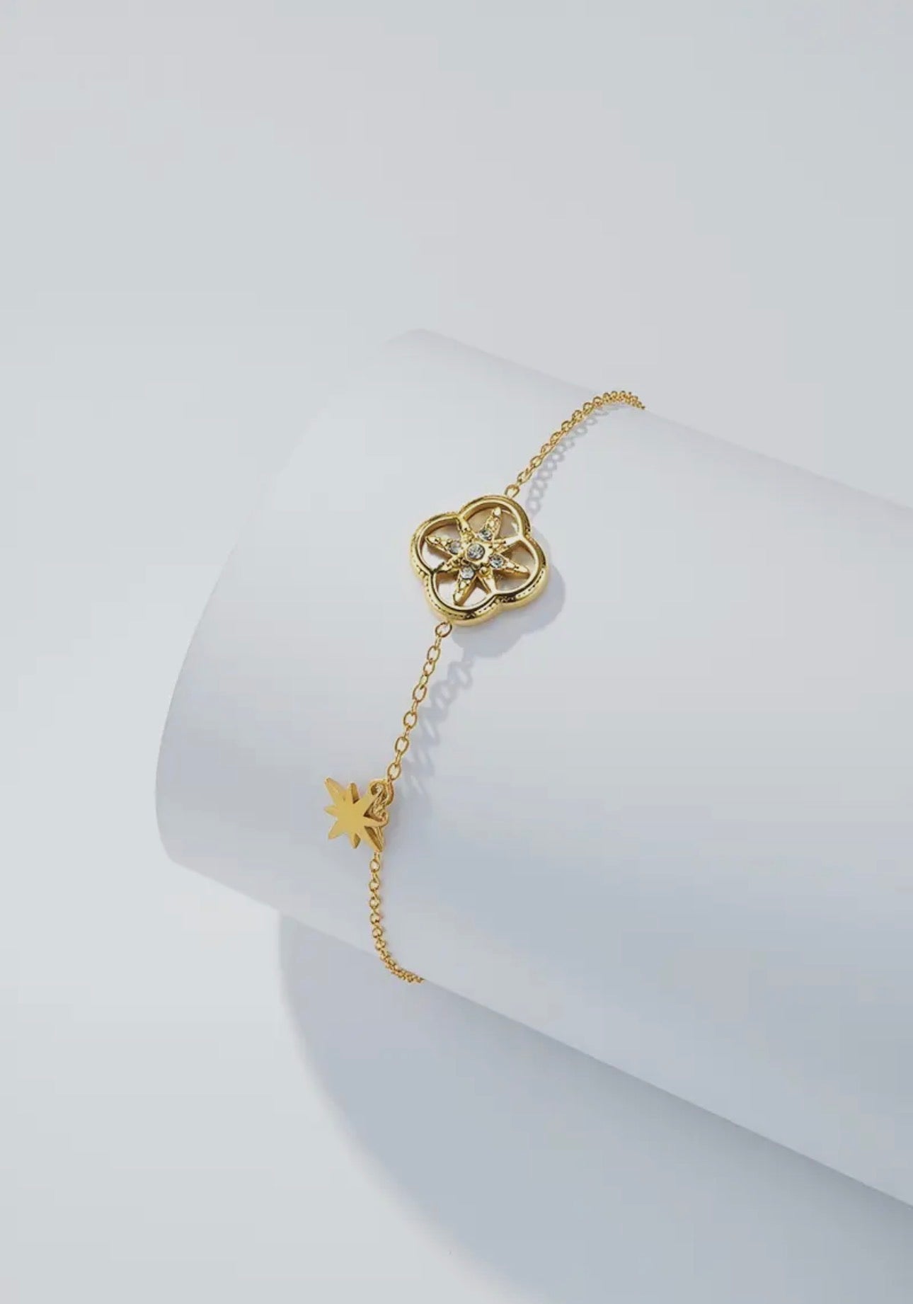 Eterna Star Bracelet