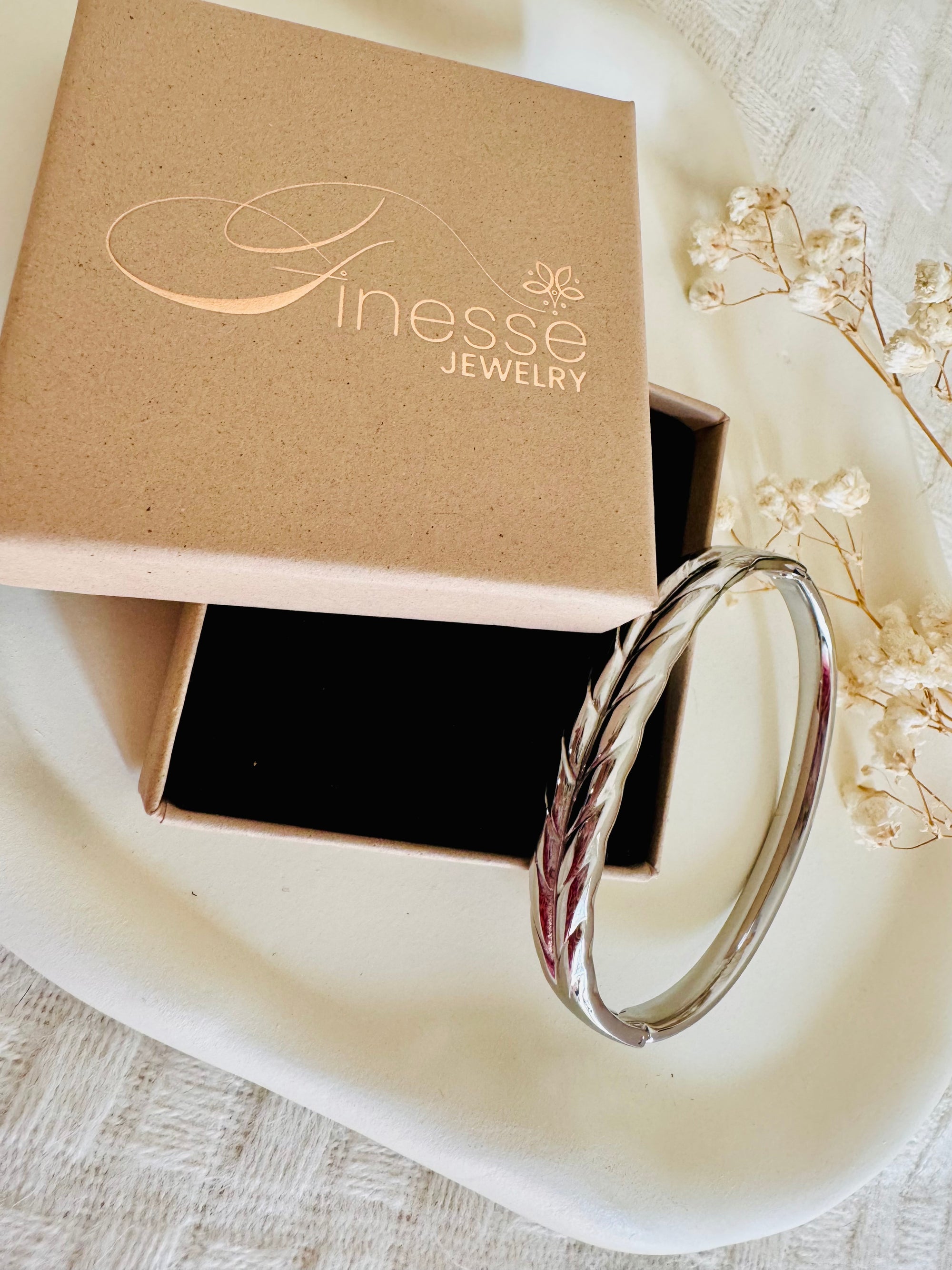Aelia Leaf Bangle