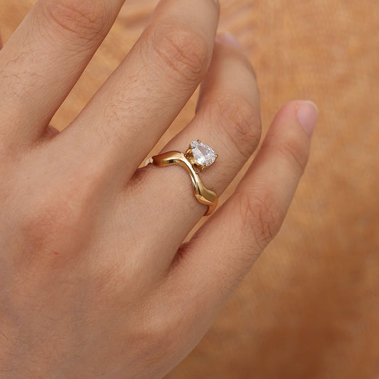 Serena Wave Ring