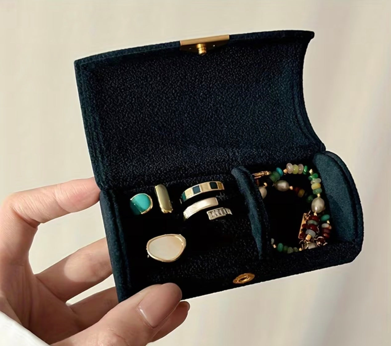 Finesse Jewelry Case