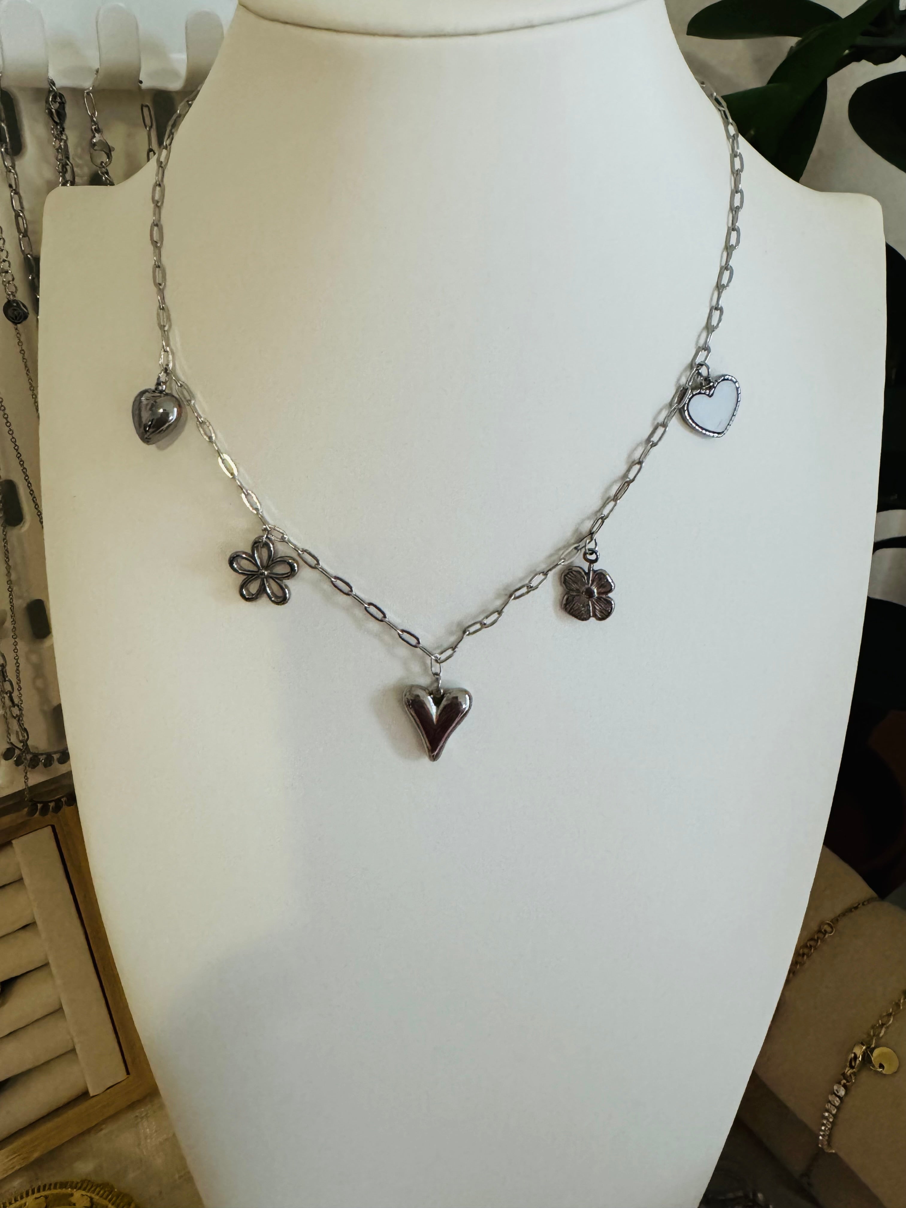 Flora Amour Necklace