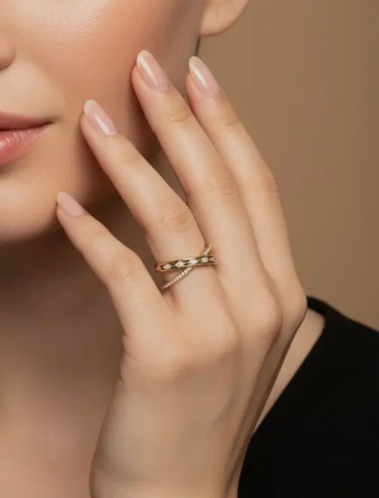 Goldener Ring mit Zirkonia – eleganter Damen Schmuck