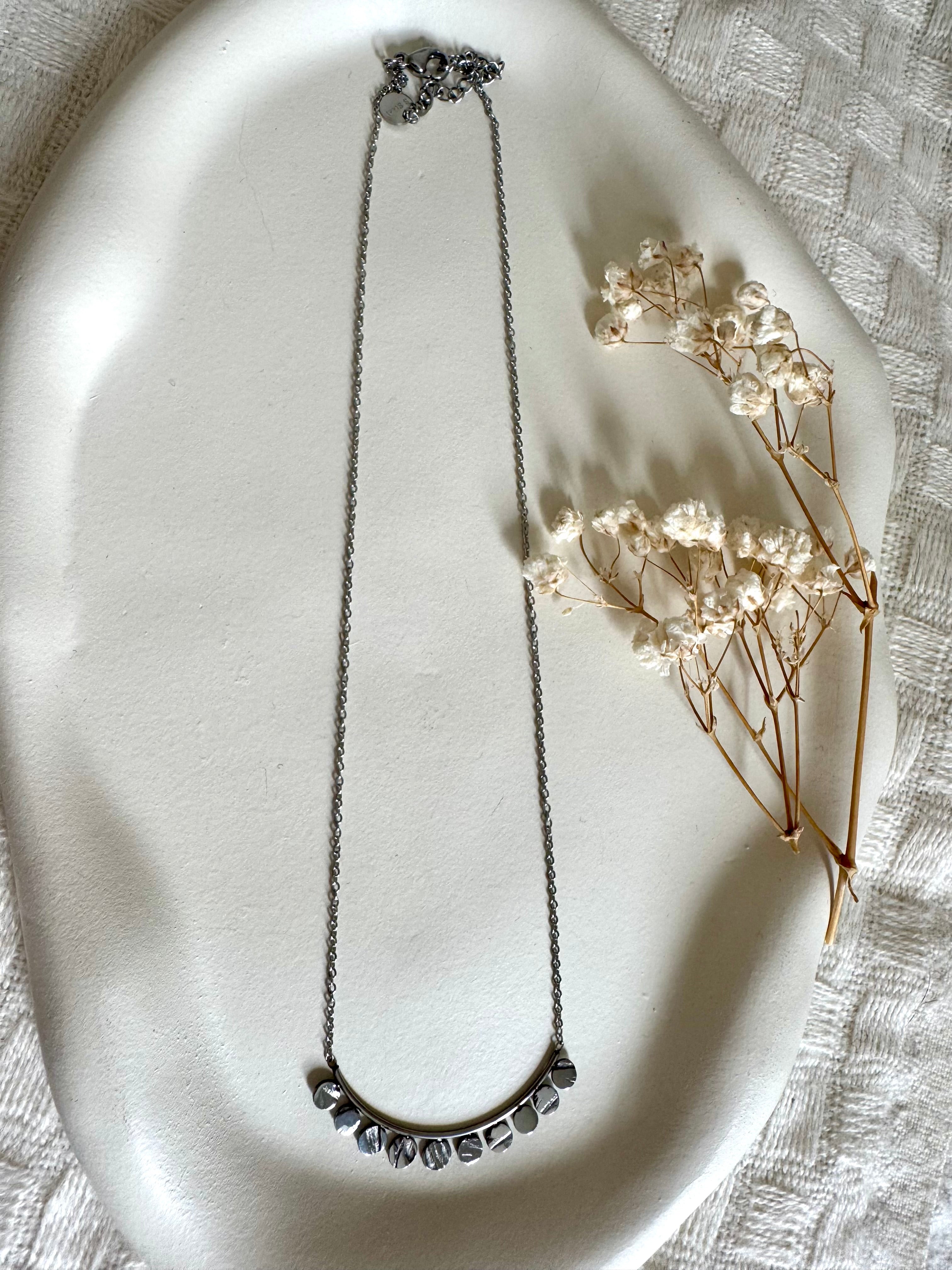 Urban Glow – Minimalist stainless steel necklace