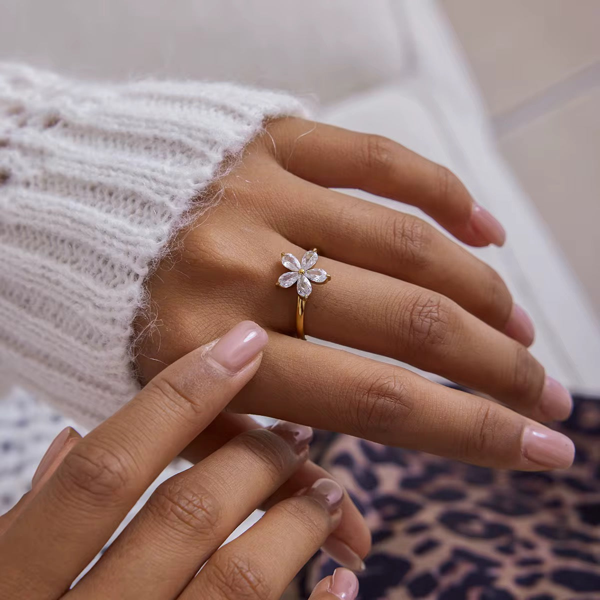 Bloomia Petal Ring