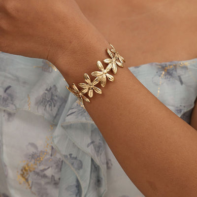 Golden Floral Armreif