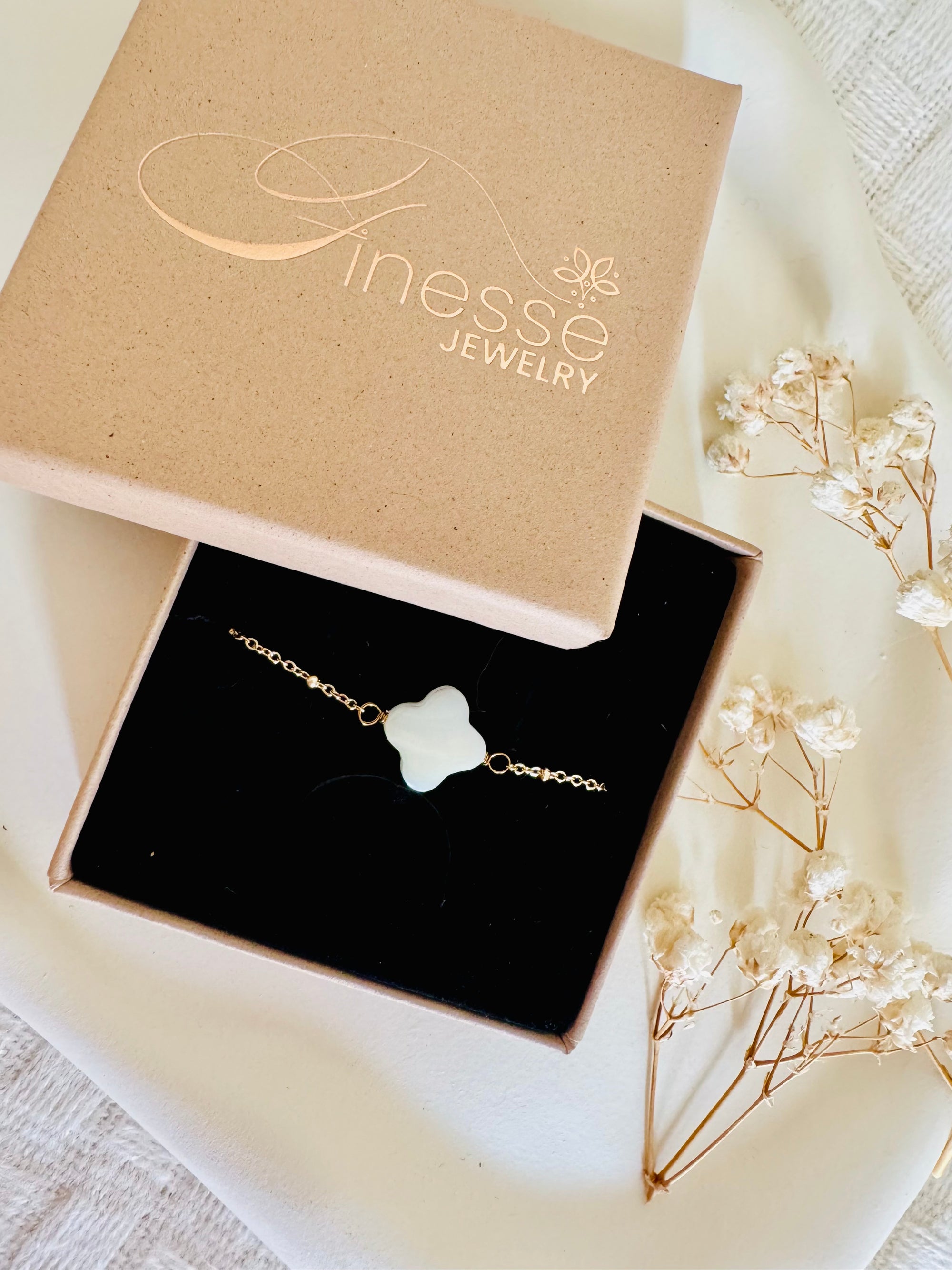 Blanche Clover Bracelet