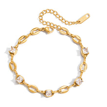 Feines Armband in Gold mit filigraner Kette