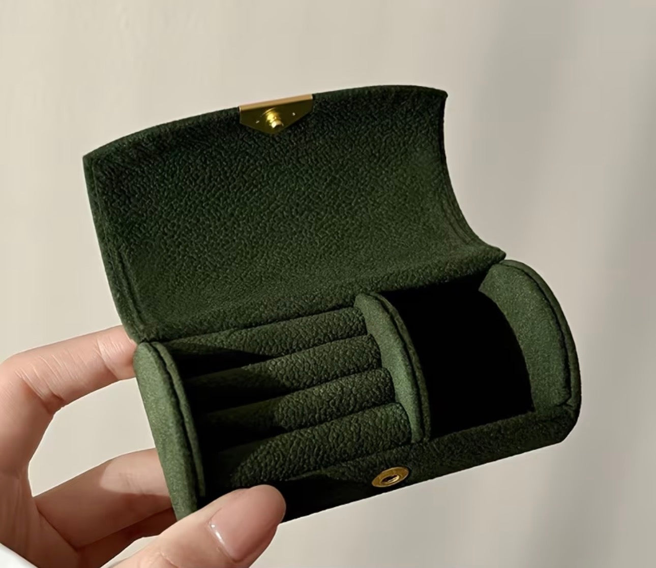 Finesse Jewelry Case