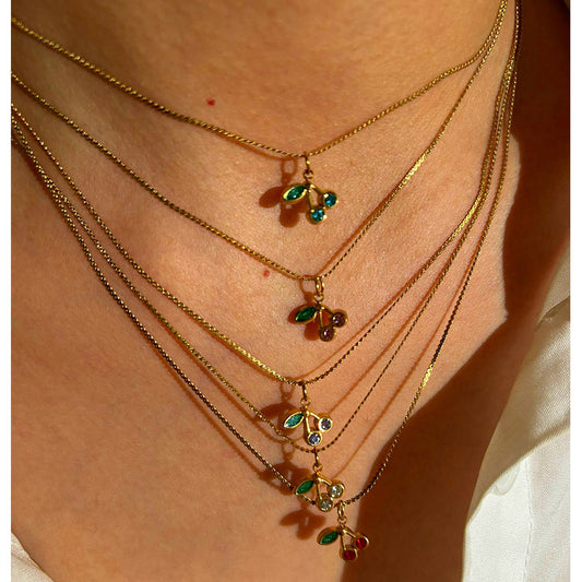 Blue Cherry Kette
