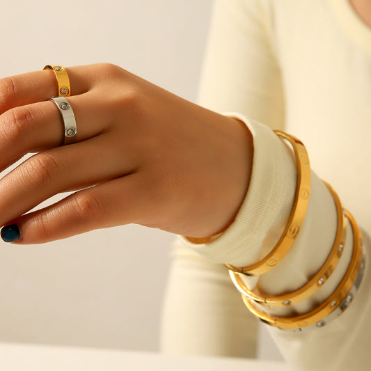 Noelia Grace Ring