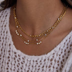 Zarte goldene Halskette mit Zirkonia Anhänger – eleganter Damenschmuck