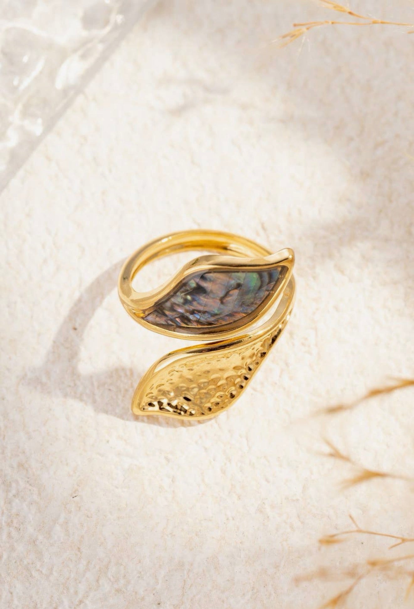 Almira Ring