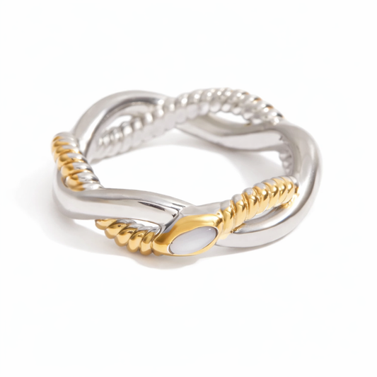 Camilla Ring
