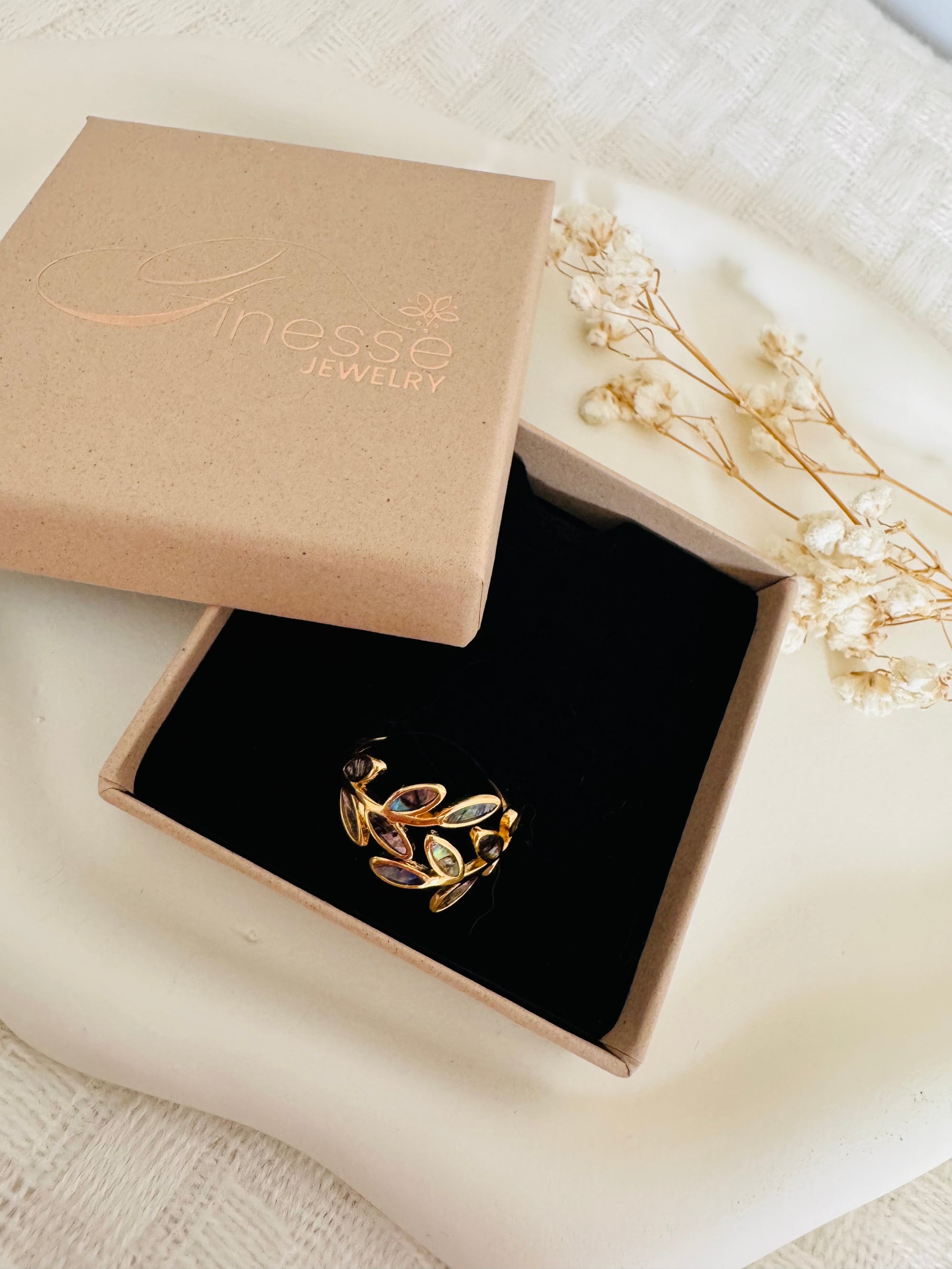 Aurora Leaf Ring