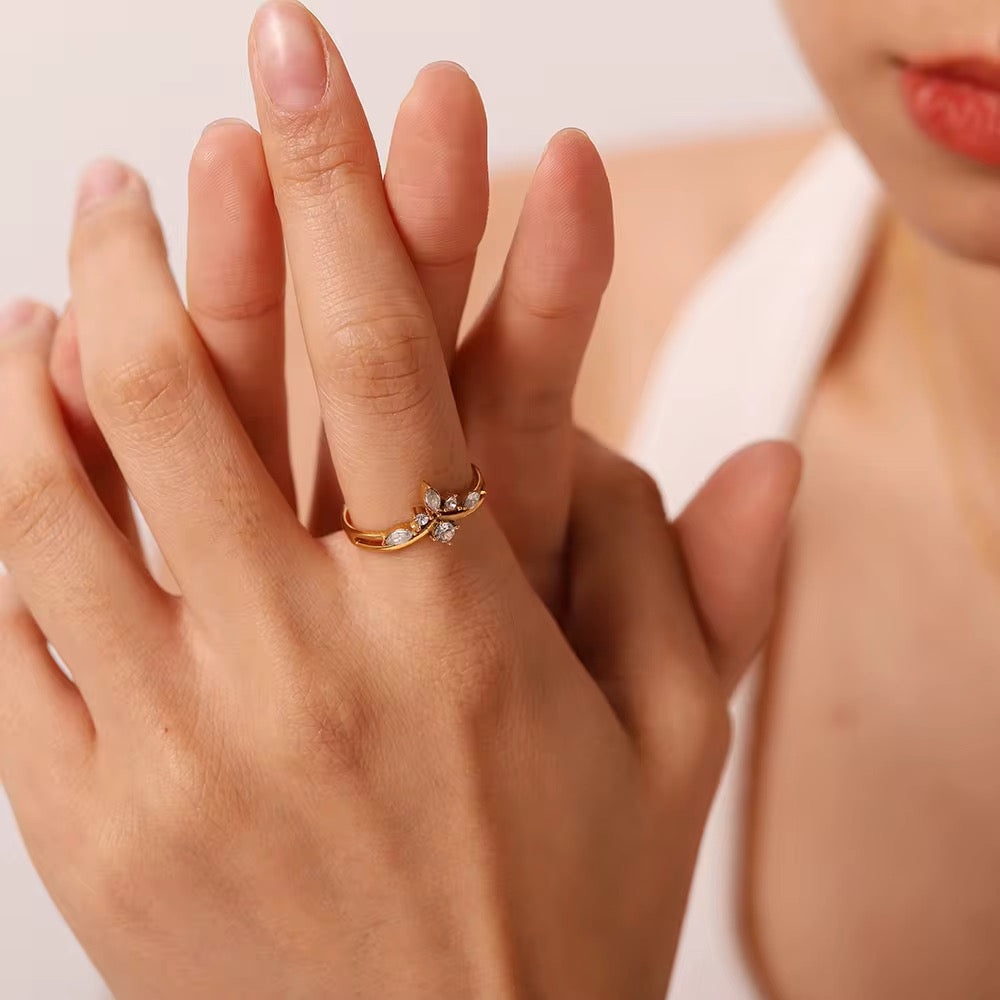 Flora Glow Ring