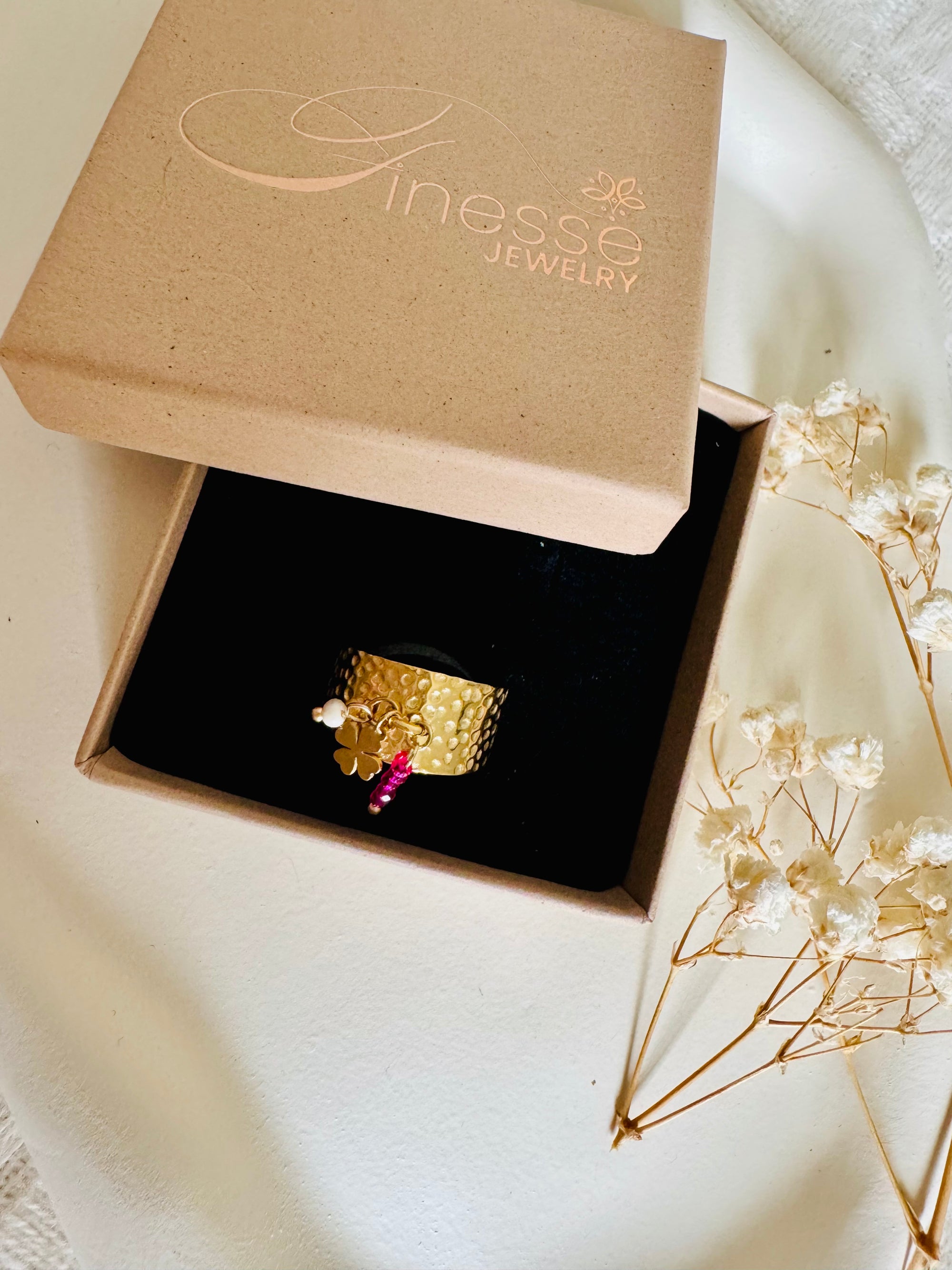 Amelie – gold statement ring