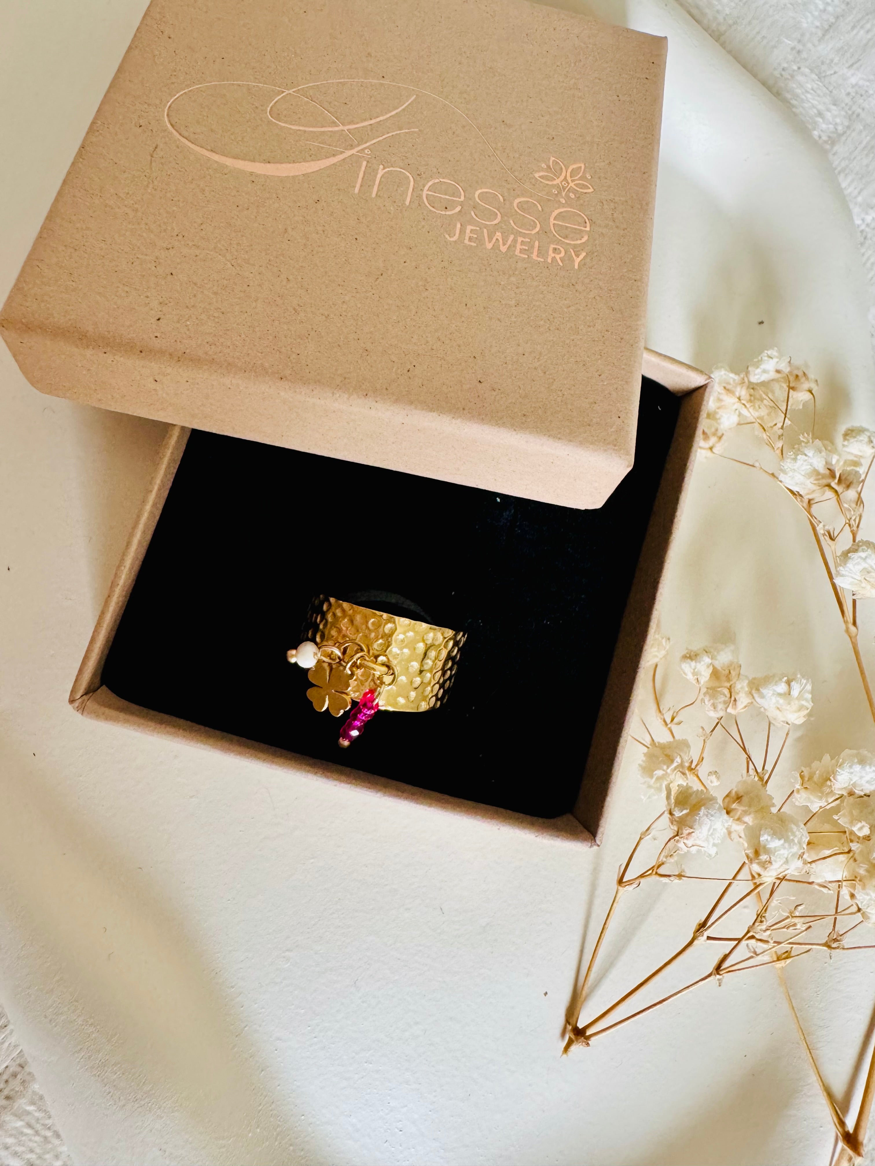 Amelie – gold statement ring