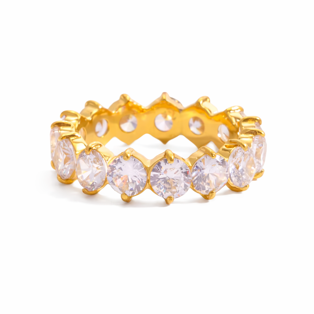 Eleganter goldener Ring mit Zirkonia Stein – minimalistischer Damenschmuck
