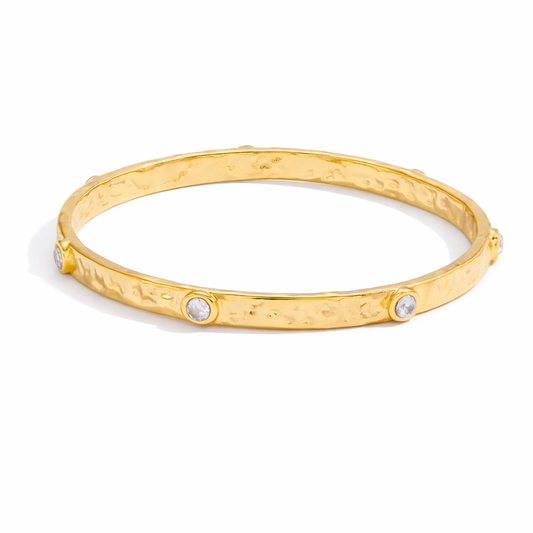 Eleganter Armreif in Gold schlicht und modern